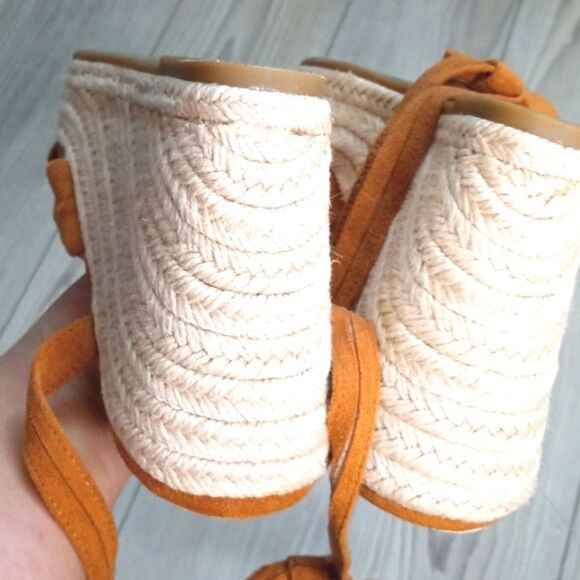 (63-3863) Rilista Wedges Sz 6 - Picture 8 of 11